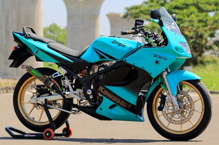 Kawasaki Ninja 150 RR modifikasi GP125 style
