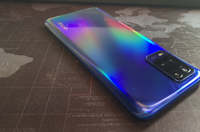 Oppo A54 varian warna biru