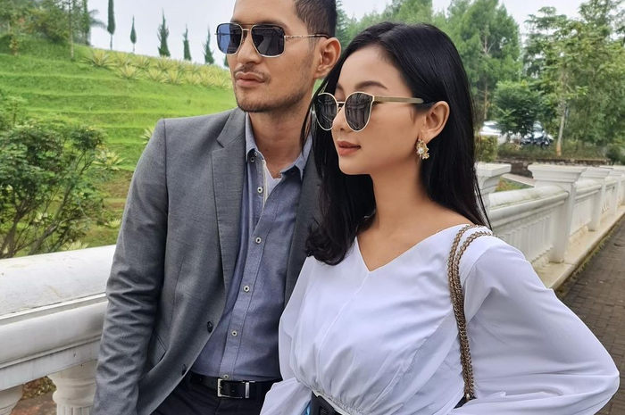 Glenca Chysara dan Evan Sanders