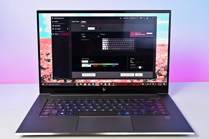 Ilustrasi laptop PC dengan jaringan 5G hasil kolaborasi China Mobile, HP, Intel, dan MediaTek