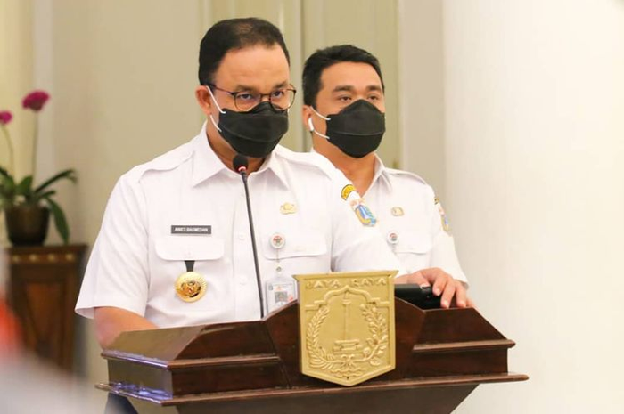 Gubernur DKI Jakarta Anies Baswedan bersama wakilnya, Ahmad Riza Patria, dalam konferensi pers penerapan kembali masa PSBB pada Rabu (9/9/2020).(Dokumentasi Pemprov DKI Jakarta)