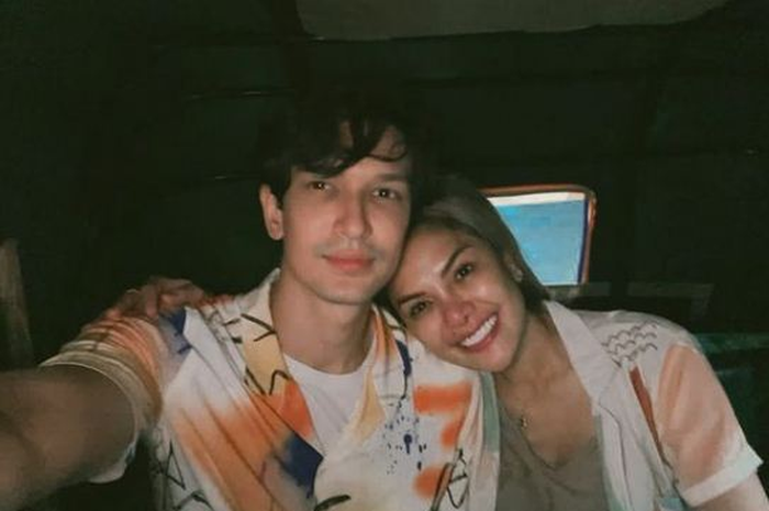 kebersamaan Nikita Mirzani Nikah dan Dimas Beck