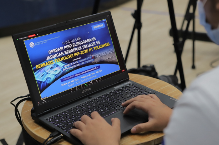 Ilustrasi proses pengumuman ULO 5G Telkomsel