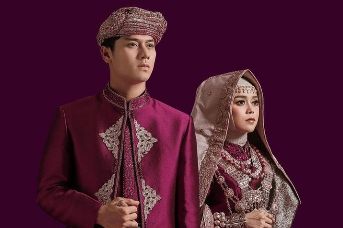 Rizky Billar bersama Lesti Kejora.