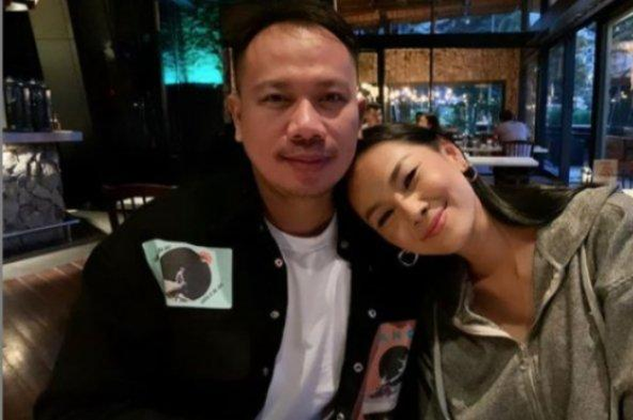 Vicky Prasetyo dan Kalina Ocktaranny