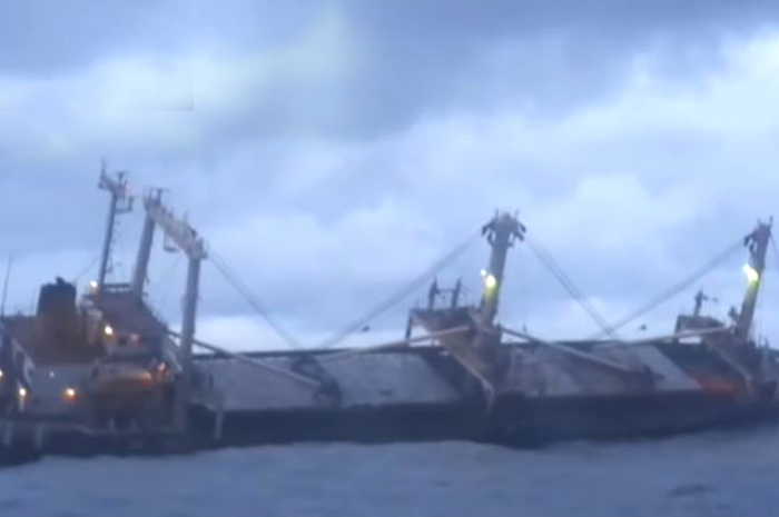 Kapal Chong Bong milik Korea tenggelam di dekat pulau Okinawa, Jepang, muatan misterius pun muncul