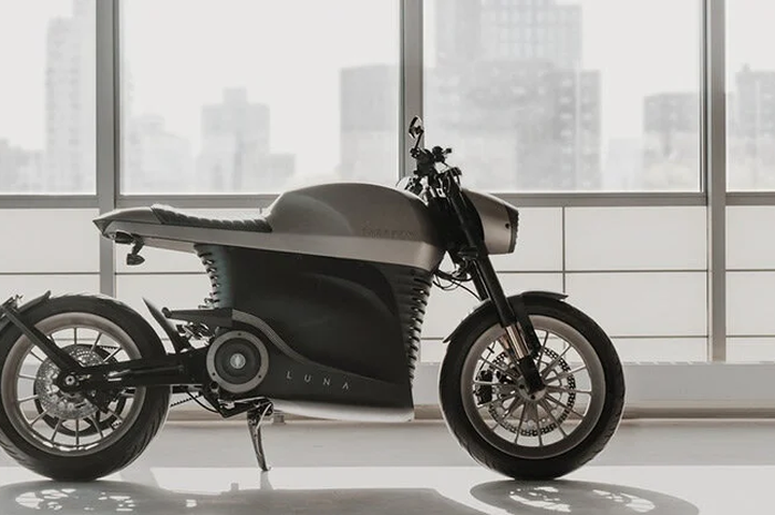 Tarform luncurkan motor listrik Luna, pilih gaya retro ala cafe racer.