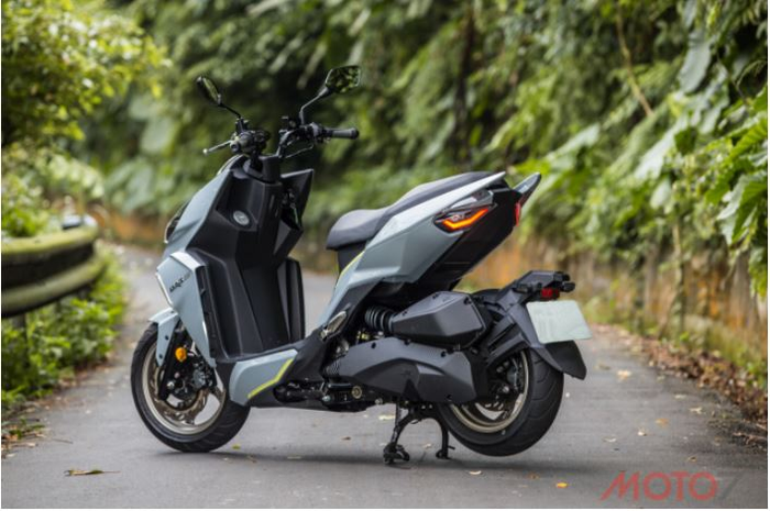 Muncul lagi pesaing baru NMAX dan PCX, tampang galak pakai monosok!