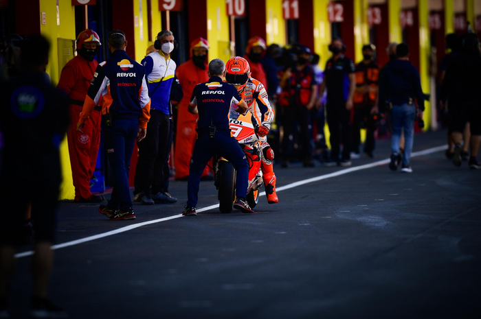 Selain holeshote device, pembalap tim Repsol Honda, Marc Marquez minta hal ini juga di MotoGP Catalunya 2021.