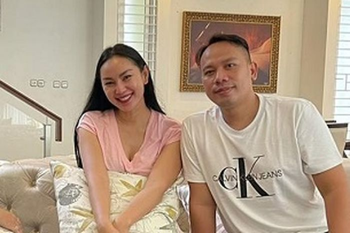 Vicky Prasetyo dan Kalina Ocktarannya