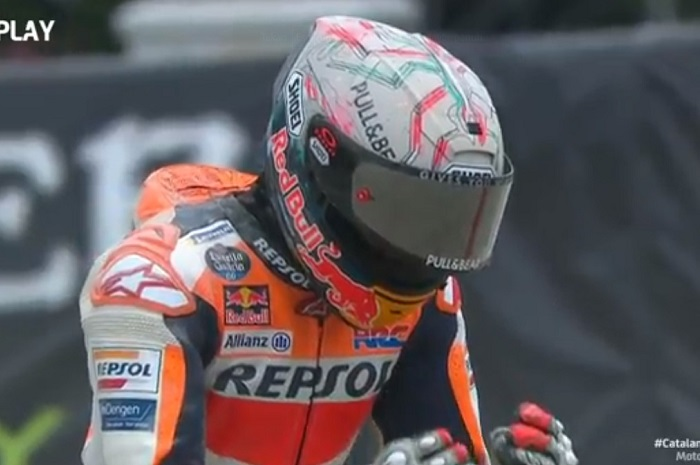 Bos Honda, Alberto Puig pusing setelah dua pembalapnya, Marc Marquez dan Pol Espargaro crash di MotoGP Catalunya 2021.