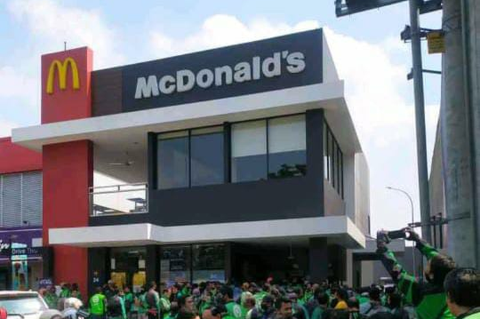 Antrean BTS Meal Hari Ini, McD Diserbu Ojol