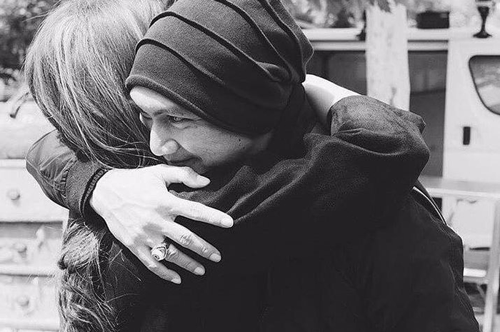 Anji telah ditetapkan sebagai tersangka kasus narkoba, Wina Natalia bilang begini kepada anak-anaknya. 