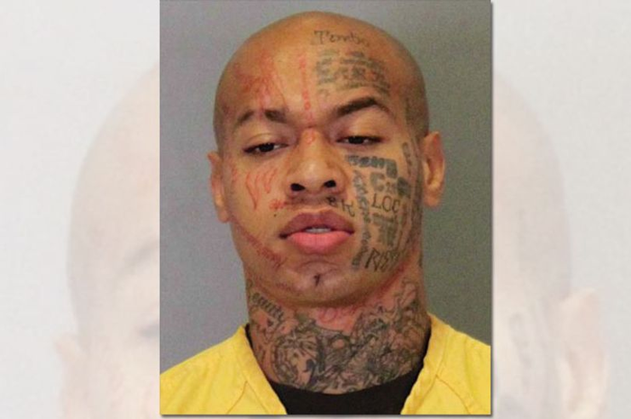Seorang wanita jatuh cinta pada Nikko Jenkins.