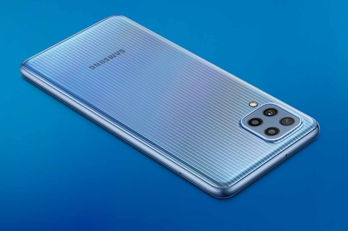 Samsung Galaxy M32 resmi hadir dengan harga 3 jutaan.