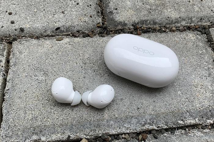 Wujud Oppo Enco buds Warna Putih