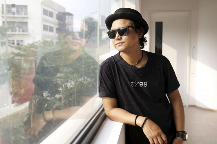 Steven Nugraha Kaligis alias Tepeng vokalis Steven &amp; Coconut Treez meninggal dunia, pernah gelar resepsi pernikahan sambil naik Vespa.