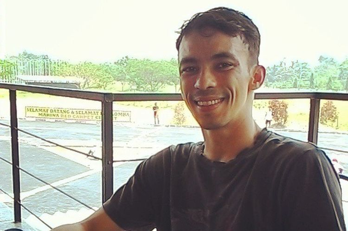 Artis peran Attila Syach.  
