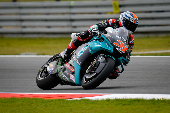MotoGP 2022 ditinggal Maverick Vinales, Yamaha memberikan lampu hijau untuk dua pembalap World Superbike.