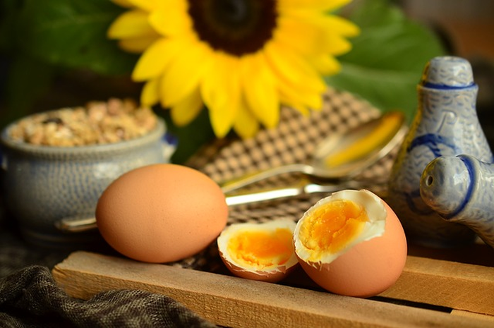 Jangan mengonsumsi telur bersamaan dengan makanan ini