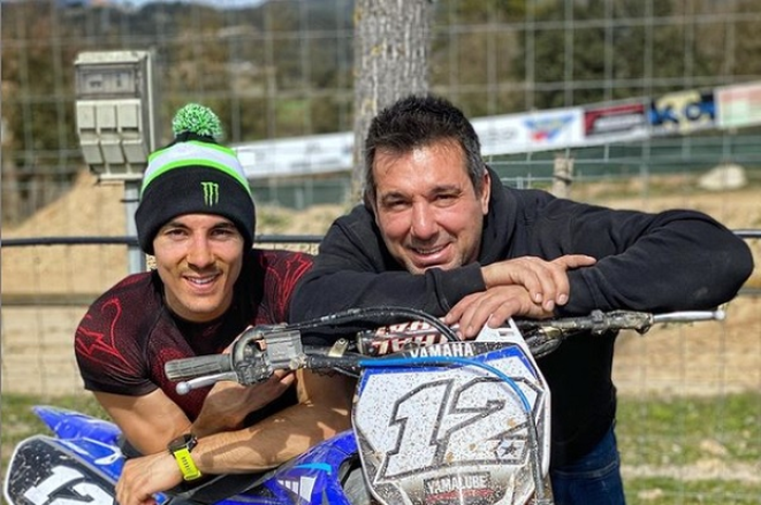 Ayah Maverick Vinales, Angel Vinales membongkar alasan kenapa anaknya meninggalkan Yamaha di MotoGP 2022.