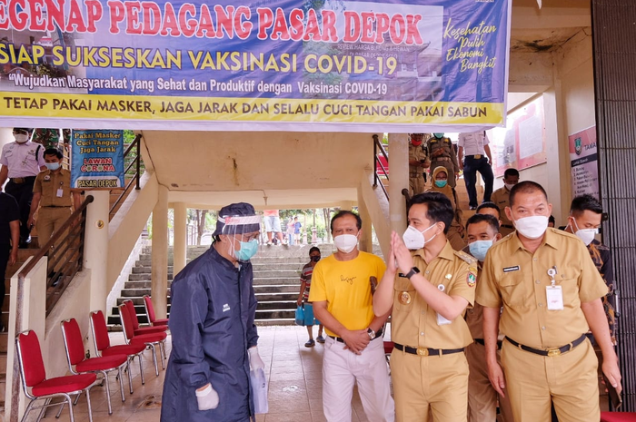 Wali Kota Solo Gibran Rakabuming Raka mengungkapkan bahwa dirinya positif Covid-19 meskipun sudah medapatkan 2 kali vaksin corona.