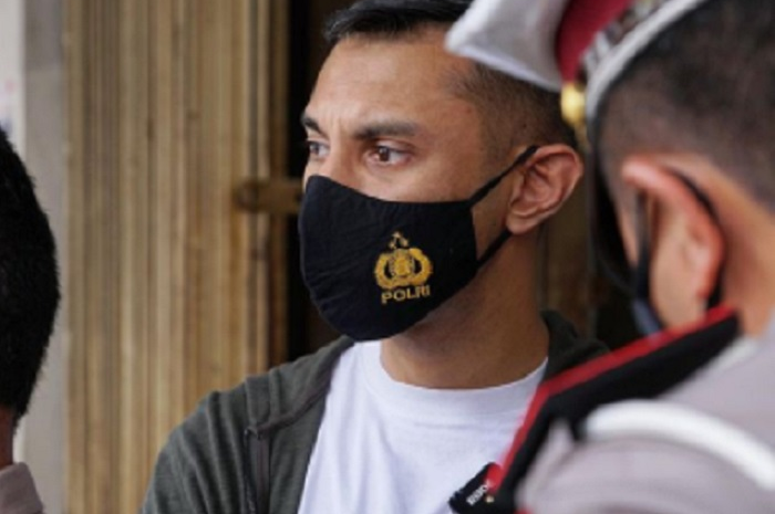 Aktor Didi Riyadi mendadak jadi sorotan karena menolak perpanjangan PPKM Darurat.