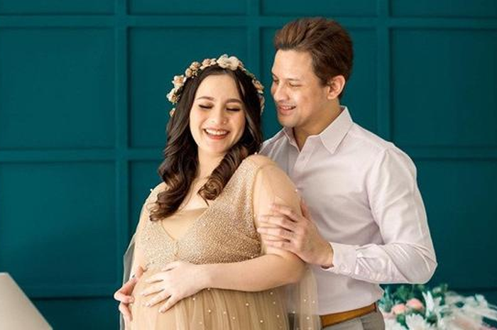 Lucky Perdana dan Lidi Brugman