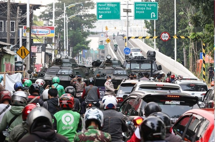 PPKM Level 4 berakhir hari ini, intip lagi syarat berkendara
