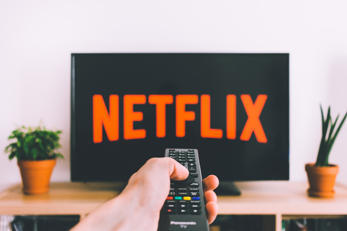 Ilustrasi menonton Netflix