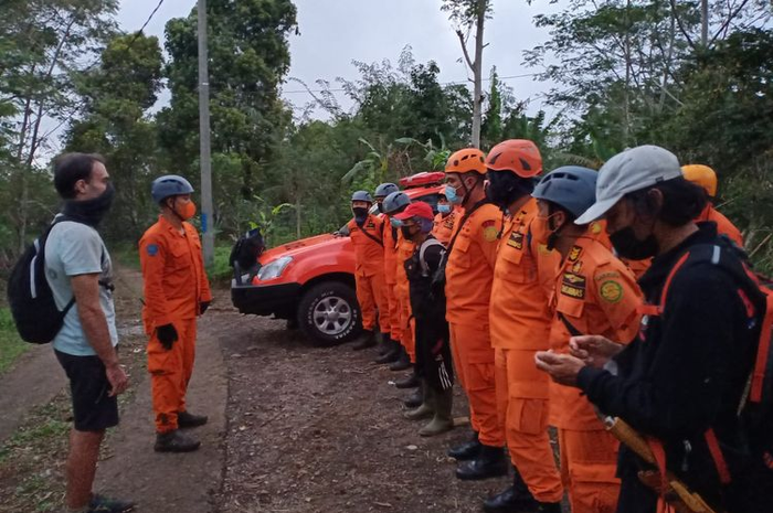 Warga Negara (WN) Rusia bernama Igor (27) ditemukan dalam keadaan selamat di Gunung Sang Hyang, Kecamatan Penebel, Kabupaten Tabanan, Bali