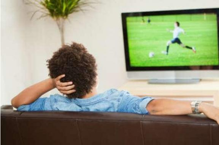 Menonton televisi secara berlebihan picu banyak penyakit.