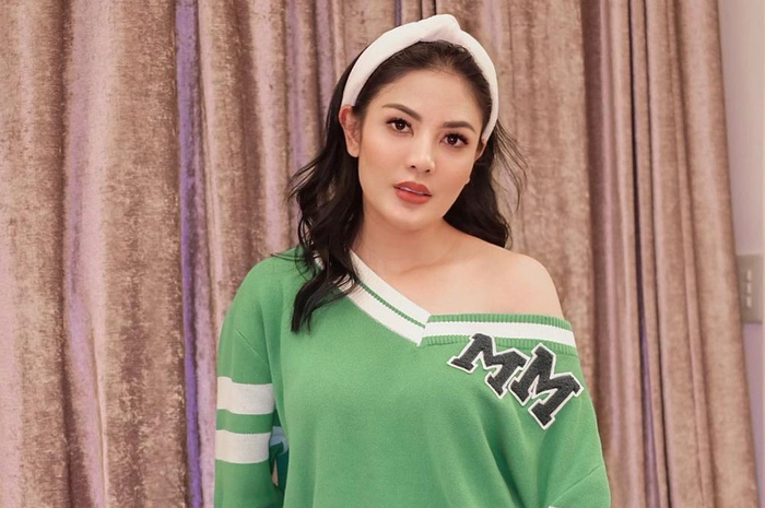 Nindy Ayunda bongkar gelagat Askara Parasady Harsono yang punya ponsel siluman untuk sembunyikan perselingkuhan.