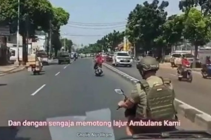 Tegang, video ambulans sedang membawa bayi prematur yang kondisinya kritis dihalangi pemotor oknum TNI.
