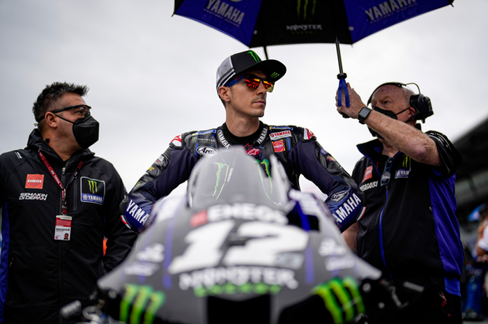 Pembalap MotoGP Maverick Vinales resmi berlabuh ke Aprilia Racing musim depan, sepertinya Yamaha gak bakal pakai lagi di sisa MotoGP 2021