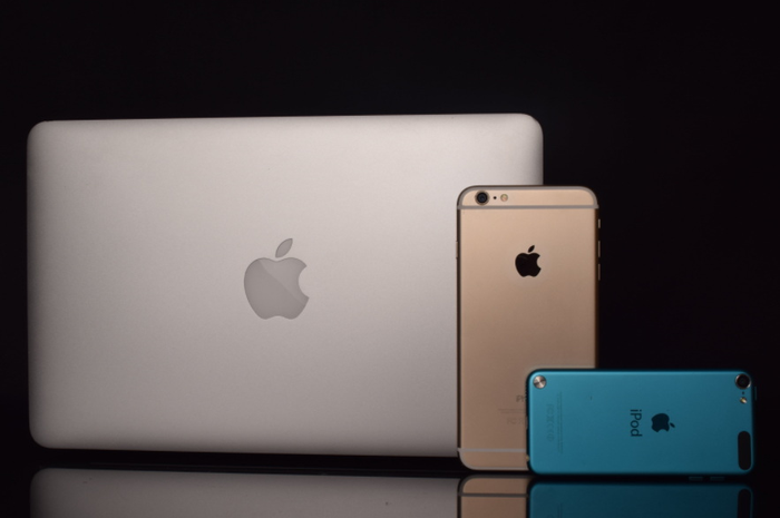 3 gadget Apple; iPhone, MacBook, dan iPod
