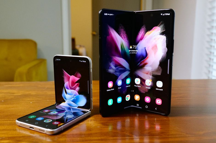 Ilustrasi harga HP second Samsung Galaxy Z Flip 3 5G di bulan Februari 2022 sudah Rp 5 jutaan.