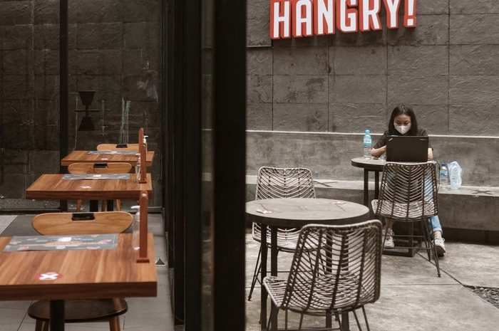 Hangry The Alley