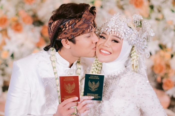 Rizky Billar dan Lesti Kejora  