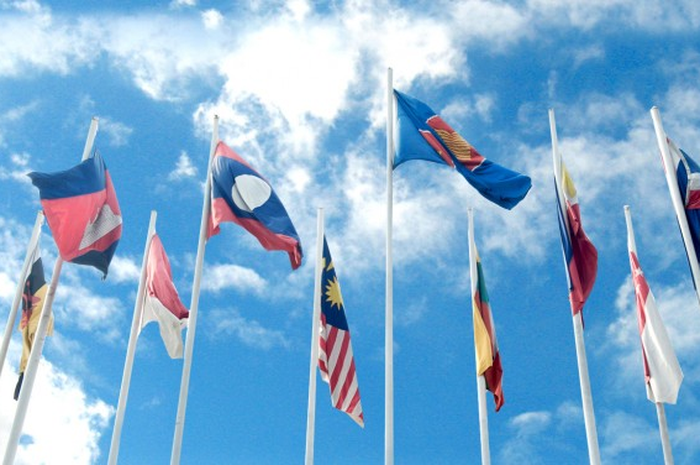 Ini jawaban peta pikiran peranan dan posisi Indonesia dalam kancah perekonomian ASEAN. soal dalam buku tematik kelas 6 SD tema 5.