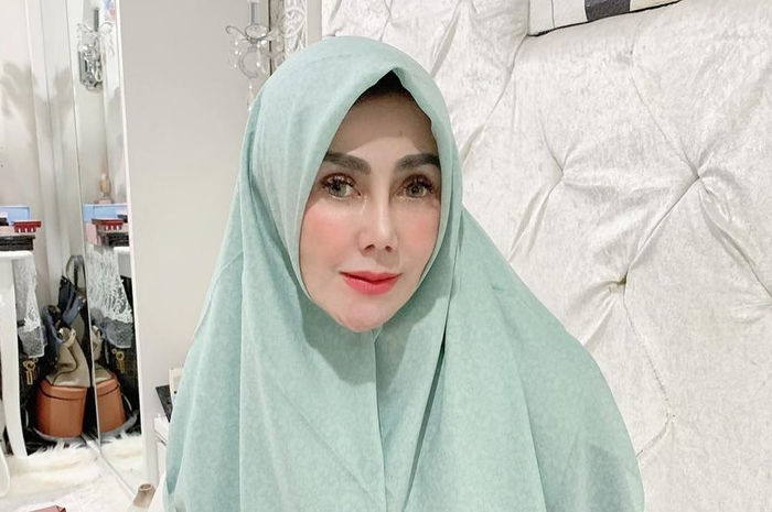 Ibu kandung Raffi Ahmad, Amy Qanita.