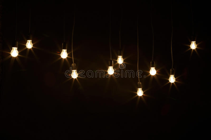 Ilustrasi lampu. Jawaban apa saja dampak dari adanya bola lampu bagi kehidupan masyarakat 