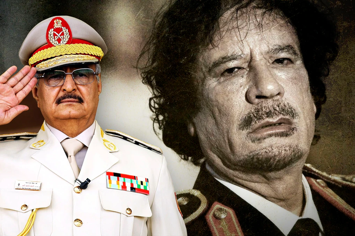 Kolase Khalifa Haftar dan Muammar Gaddafi dari Libya.