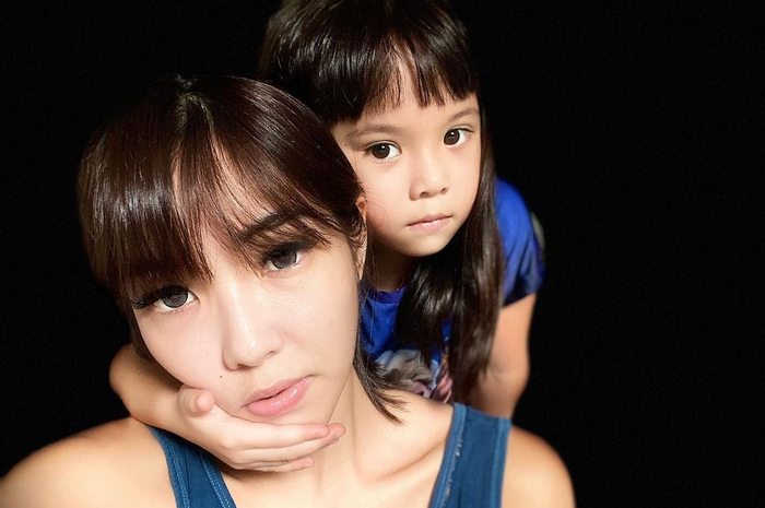 Gisel mengakui melakukan kesalahan fatal yang menyebabkan anak kesayangan Gading Marten ini harus mengalami cacat