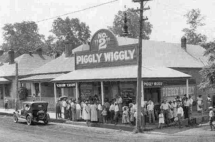 Swalayan Piggly Wiggly pertama kali di tahun 1916.