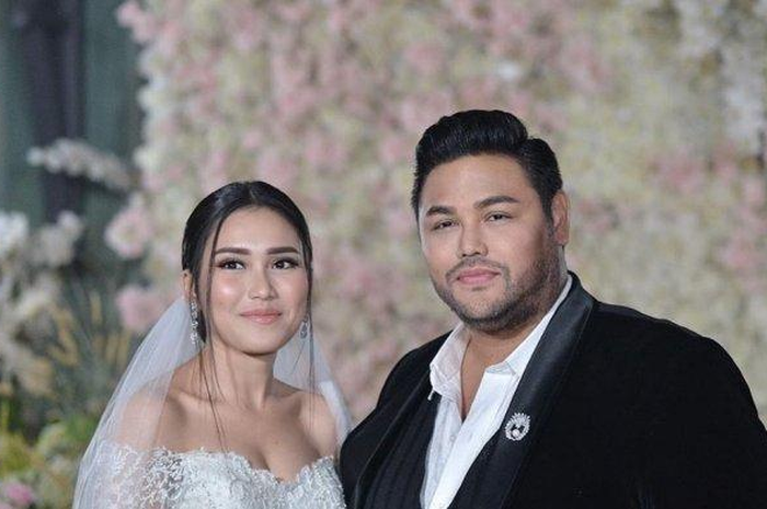 Kabar pernikahan siri Ayu Ting Ting dibongkar Ivan Gunawan