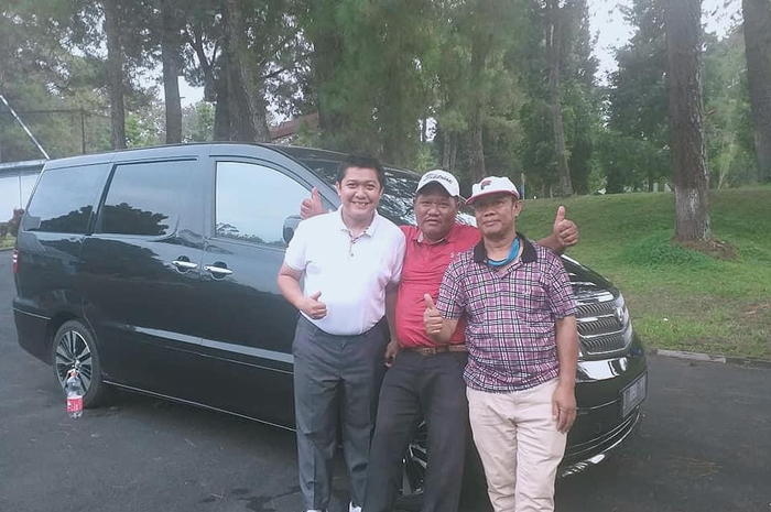 Foto Yoris yang menjadi tempat netizen itu menunjukkan pesan menohok. Wajah takut suami korban pembunuhan di Subang disorot.