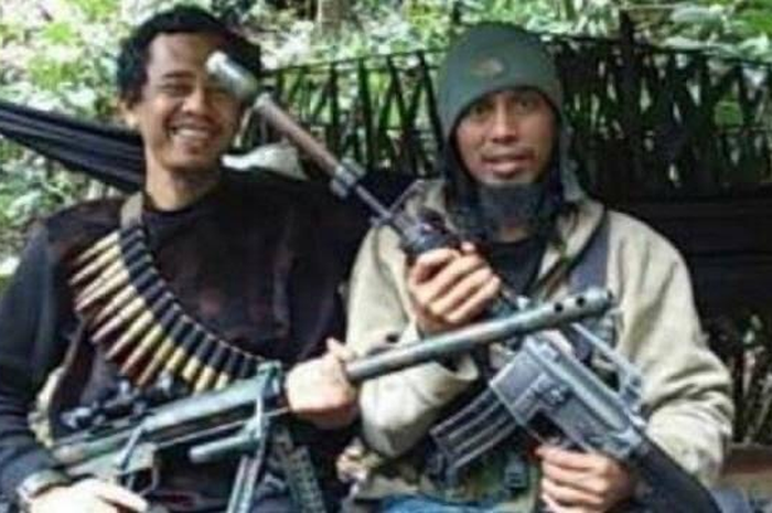 Foto jasad Ali Kalora ramai dibahas di Facebook. Selain Ali Kalora, foto jenazah Jaka Ramadhan juga beredar. Posisi jarinya jadi sorotan.