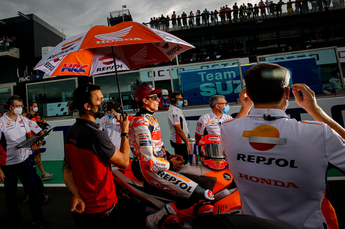 Bos Repsol Honda, Alberto Puig kasih peringatan ke pembalapnya, Marc Marquez usai MotoGP San Marino 2021.