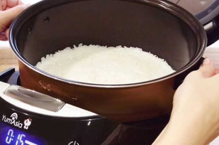 Gambar Ilustrasi - Masak Nasi